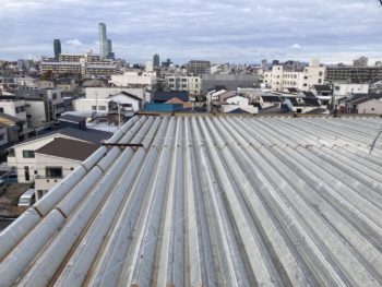 大阪市生野区にて屋根の塗装工事を行いました。